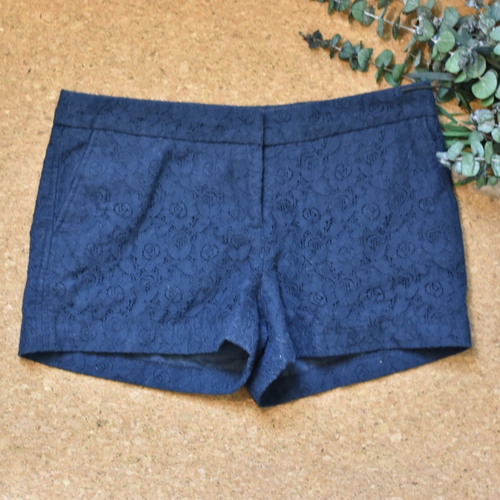 Kenar Navy Lace Shorts